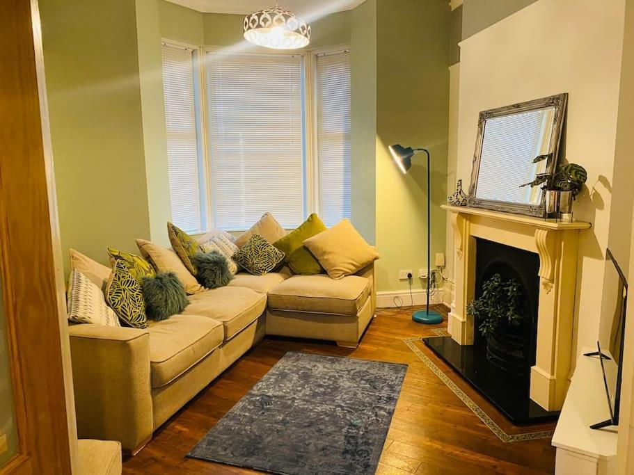 Holiday home Spacious, Cosy 3 Bedroom House In Preston. *