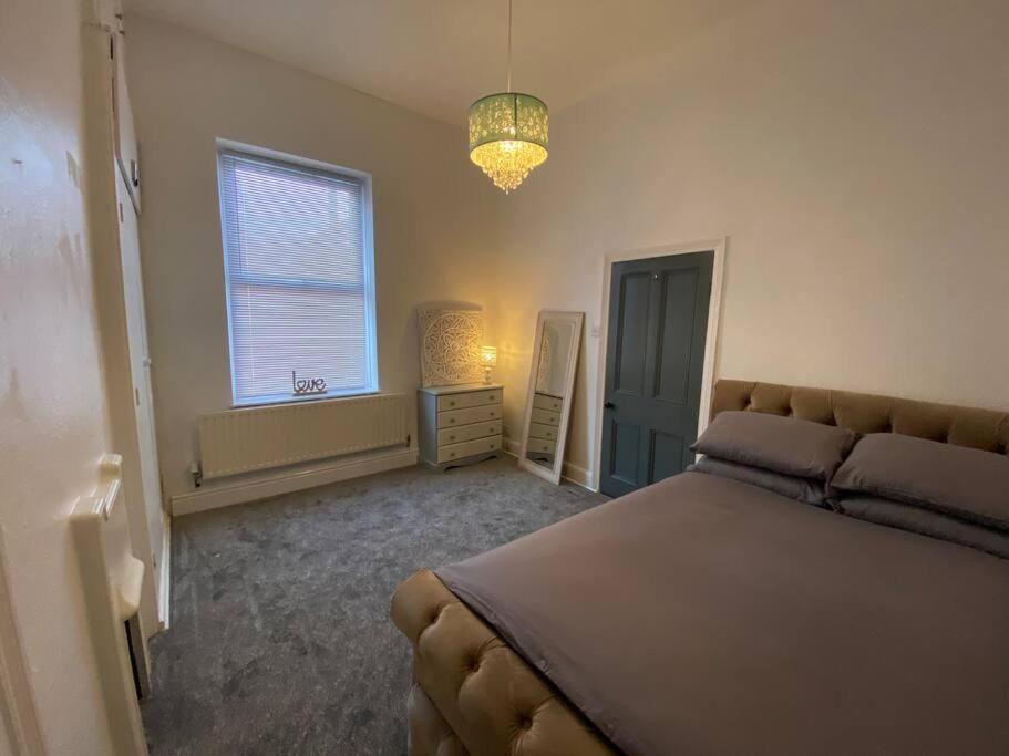 Holiday home Spacious, Cosy 3 Bedroom House In Preston. *